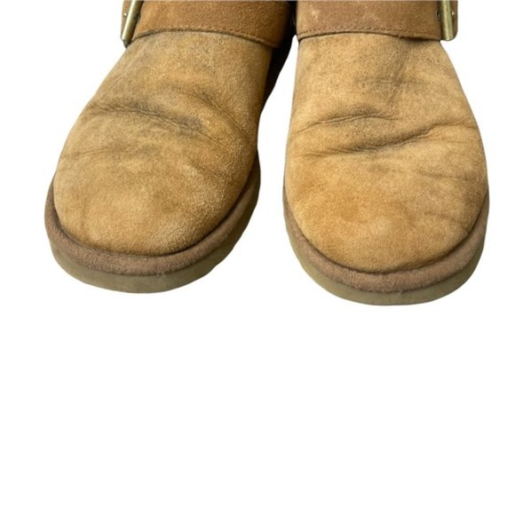 UGG Women's Chestnut Suede Classic Short Dylyn Sheepskin Buckle Moto Boot Size 8 - Picture 10 of 11